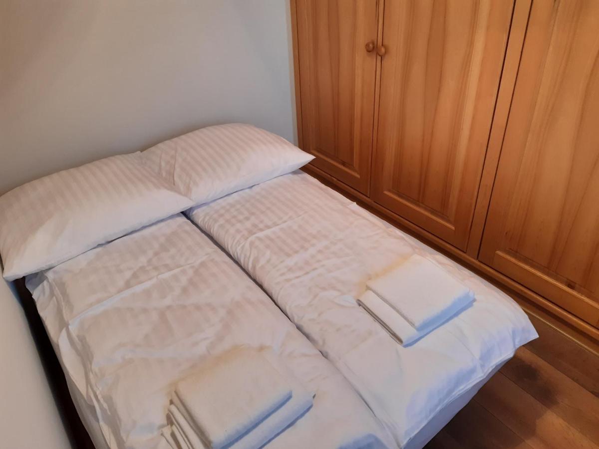 Secesja House Apartment Oswiecim Bagian luar foto