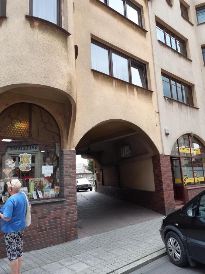 Secesja House Apartment Oswiecim Bagian luar foto
